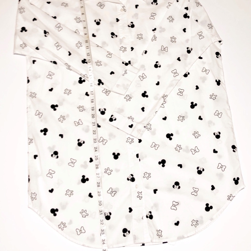 Disney Long Sleeve Pajama Button Up.     061 - Picture 6 of 6